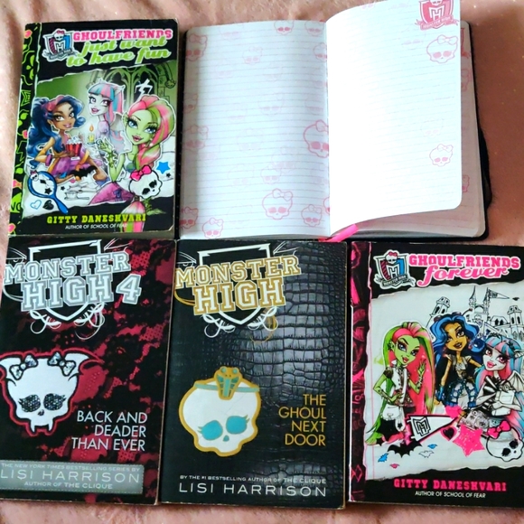Monster high books, one journal - Picture 1 of 14